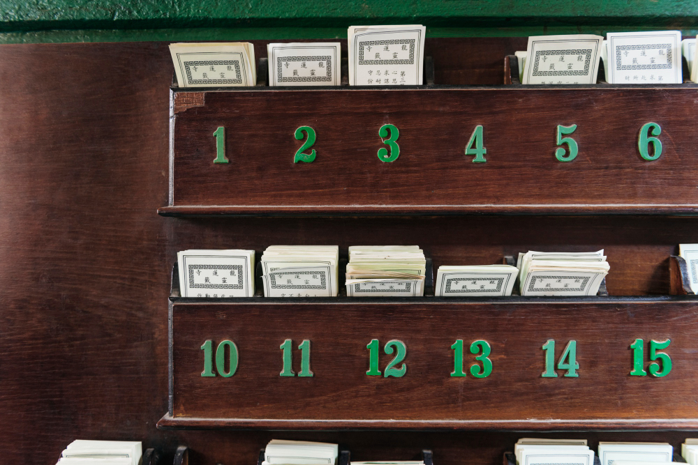 Serial and lot numbers